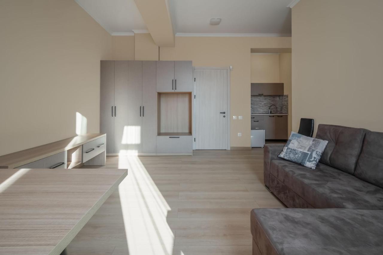 Hotel Alexandria Saguramo Eksteriør billede