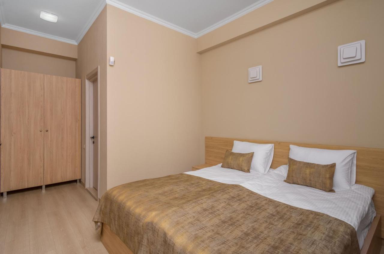 Hotel Alexandria Saguramo Eksteriør billede