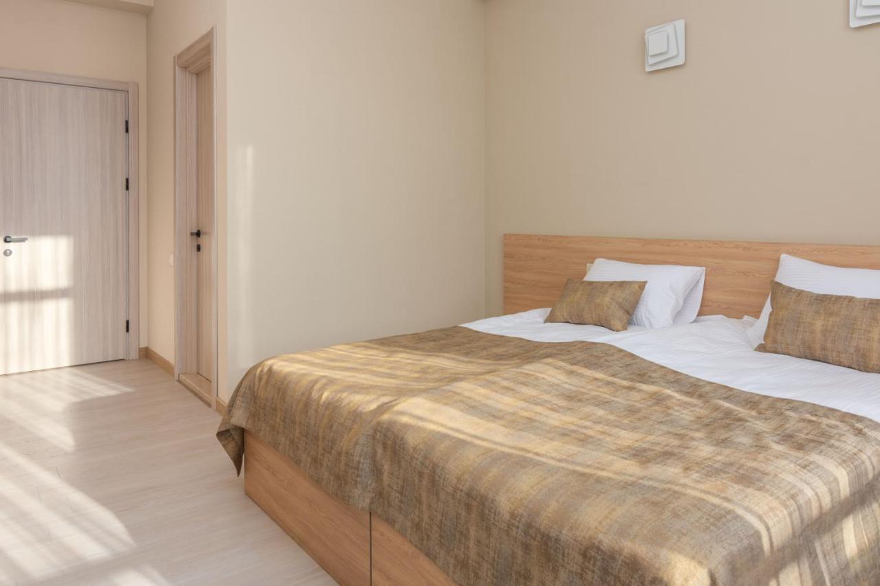 Hotel Alexandria Saguramo Eksteriør billede